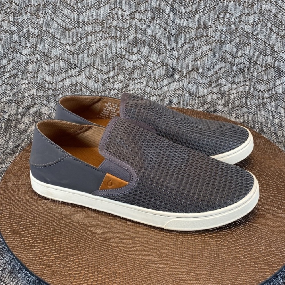 OluKai Pehuea Slip On Sneakers Women's size 9